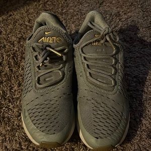 Size 7 air max 270